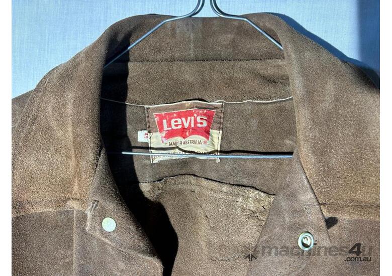 caption QTY X 2 BROWN LEATHER /SUEDE JACKETS