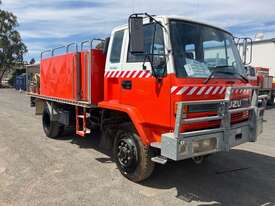 1995 Isuzu FSS500 Fire Truck 4 x 4 - picture0' - Click to enlarge