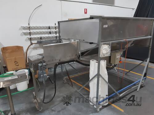 BOTTLING Autofill In-Line Filler  - NEGOTIABLE ON PRICE