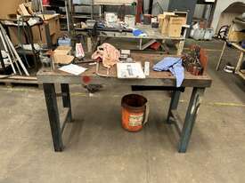 Steel Workbench - picture1' - Click to enlarge