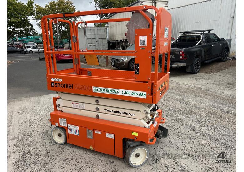 caption 2022 Snorkel S3219E Scissor Lift