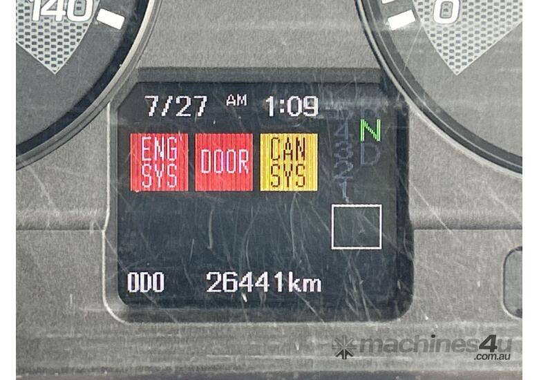 caption 2014 Mitsubishi Fighter FM 1627 Table Top