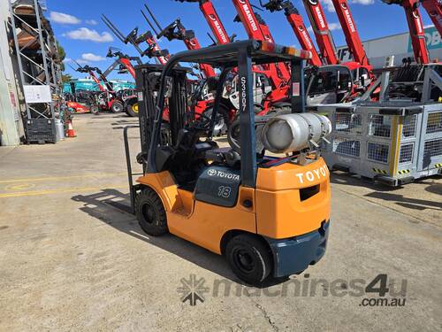 caption FOR SALE: Used 2006 Toyota 42 - 7FG18 LPG Forklift - Ready to Work!