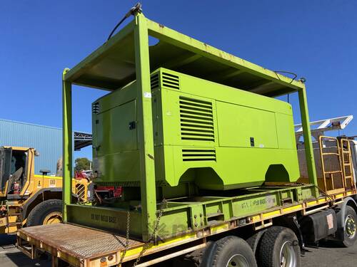 caption 2007 Ingersoll Rand HP915 WCU0 Diesel Compressor