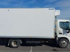 Hino 300 - picture0' - Click to enlarge
