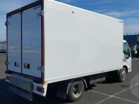 Hino 300 - picture1' - Click to enlarge