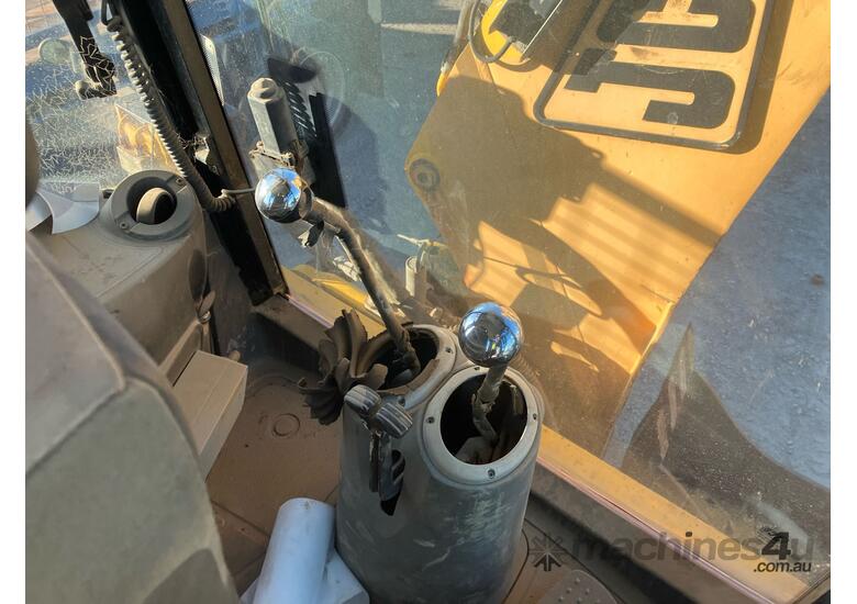 caption 2007 JCB 3CX Backhoe/ Loader