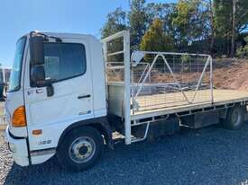 2012 Hino FC1022 Flat Tray Truck - picture0' - Click to enlarge
