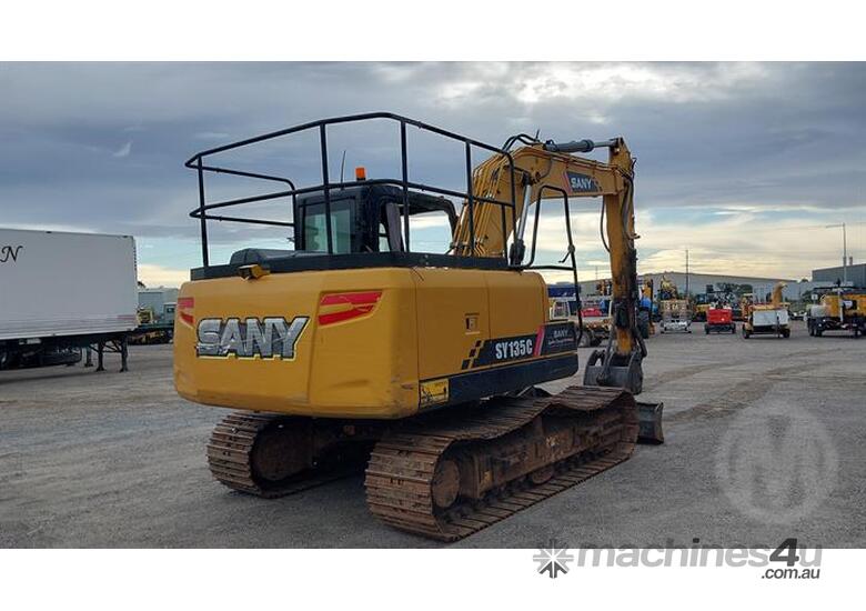caption Sany SY135C