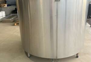 Myttons Round Vertical Mixing Tank 2800L | DX | Mixing Paddle Only | VAT 4226