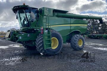 John Deere 2013   S680 Combines John Deere 2013   S680 Combines