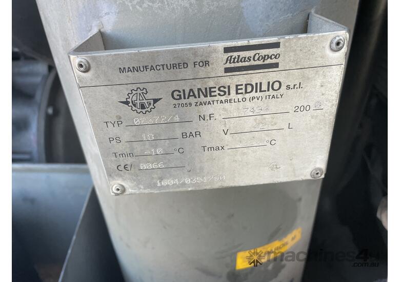caption 2000 Atlas Copco Air Compressor (Trailer Mounted)