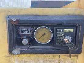 2000 Atlas Copco Air Compressor (Trailer Mounted) - picture2' - Click to enlarge