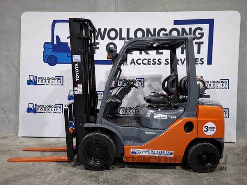 Wollongong Forklift: 2014 Toyota 2.5T LPG, 2-Stage Standard Mast, 3.7m Lift!
