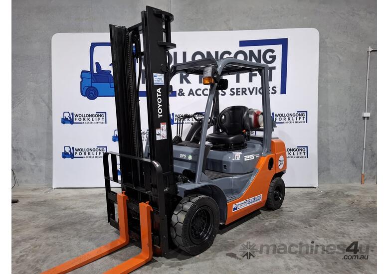 Wollongong Forklift: 2014 Toyota 2.5T LPG, 2-Stage Standard Mast, 3.7m Lift!