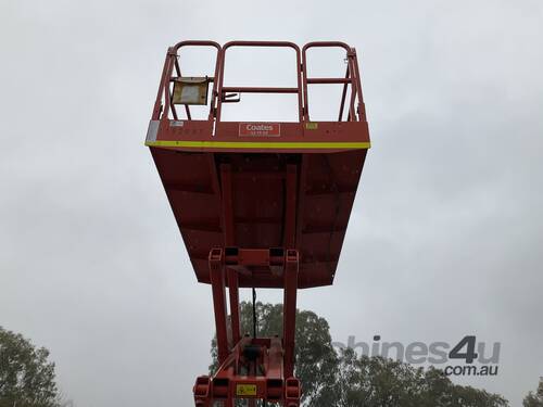 caption 2015 JLG 2646ES Scissor Lift