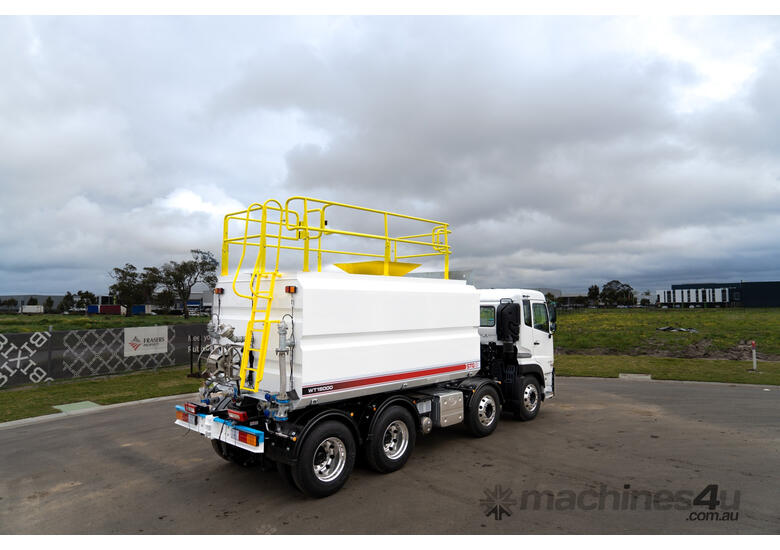 UD Quon Water truck Truck
