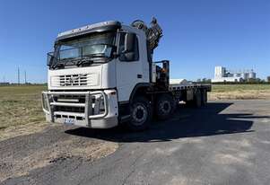 2003 VOLVO FM MK2 340 8x4 w HIAB 2003 VOLVO FM MK2 340 8x4 w HIAB