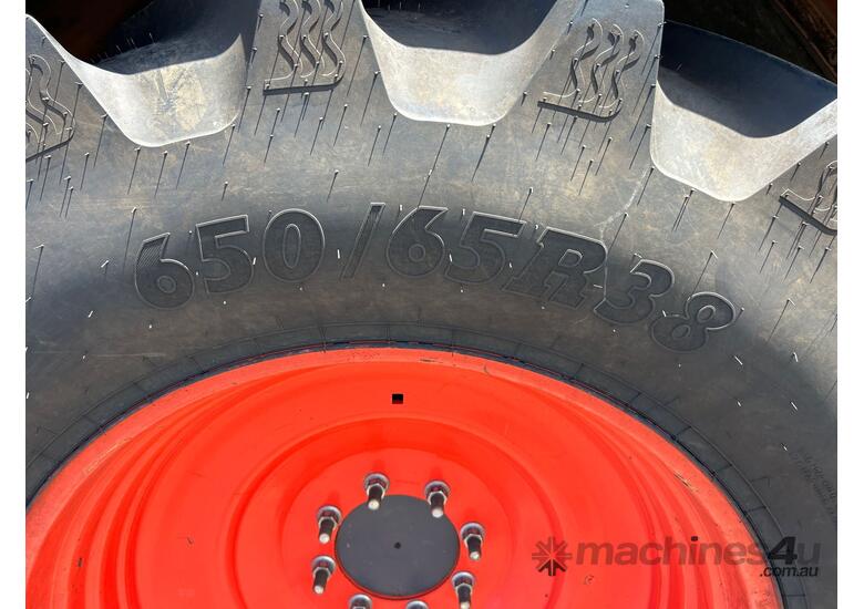 caption 2017 Kubota M7131S Tractor