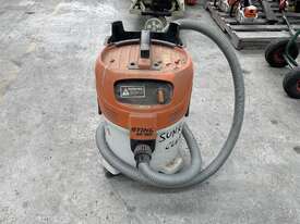 Stihl SE122 Wet & Dry Vacuum - picture1' - Click to enlarge
