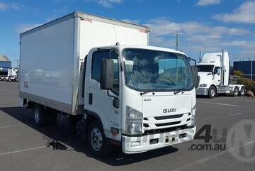 Isuzu   NNR