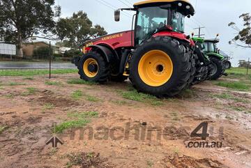 Versatile     400 FWA Tractor Versatile     400 FWA Tractor