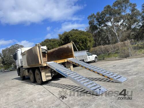 4.5m - 3.6Tonne Heavy Duty Rubber Tyre,Rubber Track Machinery Loading Ramps