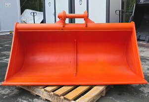New 9-18 ton (65mm pin) 1700mm SEC Excavator Mud Batter Bucket New 9-18 ton (65mm pin) 1700mm SEC Excavator Mud Batter Bucket
