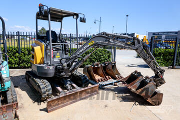 Volvo   ECR25D EXCAVATOR