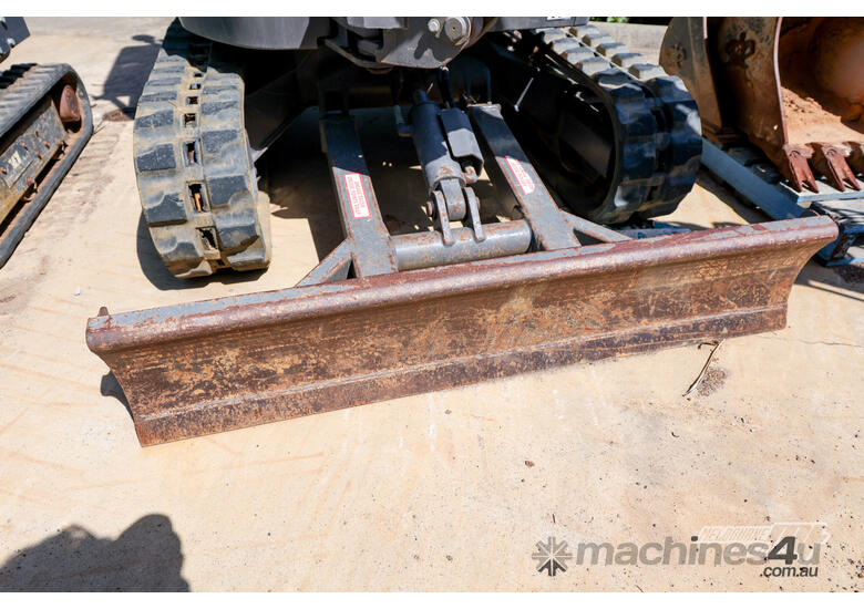 VOLVO ECR25D EXCAVATOR