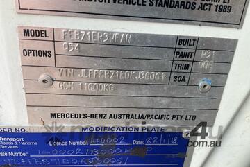 2017 Mitsubishi Fuso Canter 7/800 Crew Cab Service Body