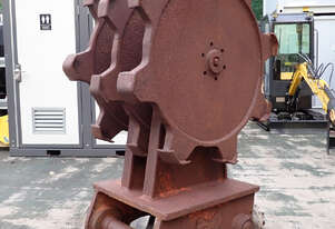 15-39 ton (80mm or 90mm pin) AHE Excavator Compaction Wheel