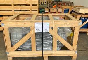 250 kw 330 hp 4-pole 1490 rpm 415v 315LX IP56 Mining AC Electric Motor Toshiba Model SWE315L3-4 New