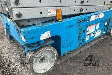 2005 Genie GS-3246 Scissor Lift (Electric)