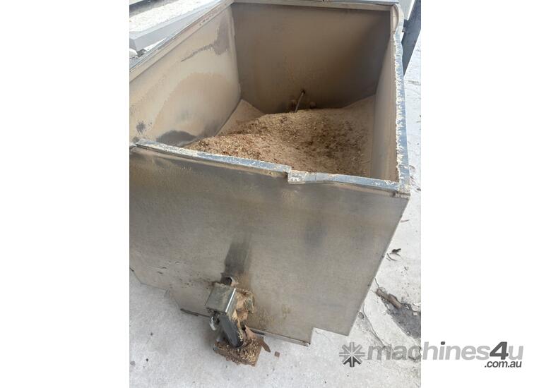 DUST EXTRACTOR AND COLECTOR