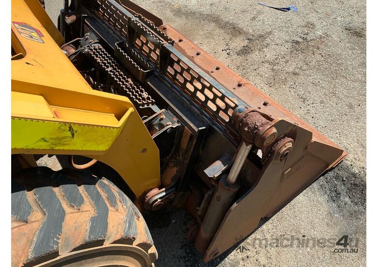 2021 Caterpillar 262D3 Skid Steer