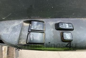 2007 Toyota Hiace Van Petrol (Auto)