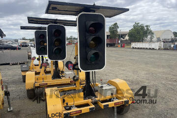 2014 Global Traffic Equipment PLT2 Single Axle Traffic Light Trailer Combination