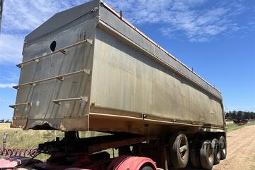 AlcanTri-Axle Tipper Trailer