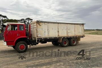 International   2250 ACCO
