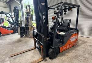 2017 TOYOTA ELECTRIC 48V 3 WHEEL 8 SERIES DELUX 2 TON 3 STAGE 5500MM HIGH CUBE CONTAINER MAST FORKLI