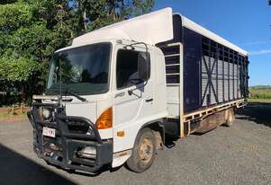 2005 Hino FD Flat Top 7M steel Tray Cattle Crate