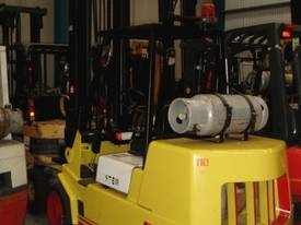 4.5 T Hyster S4.50XL (Space Saver) - SOLD AS IS - picture0' - Click to enlarge