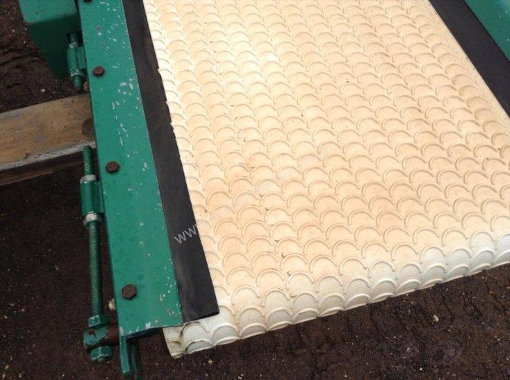 caption Vineyard or Orchard Single Side Delivery Belt