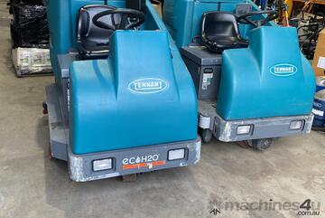 Tennant T681 Small Ride-On Floor Scrubber-Dryer