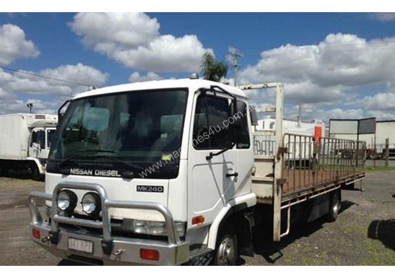 caption 2007 NISSAN DIESEL MK(A/B)240