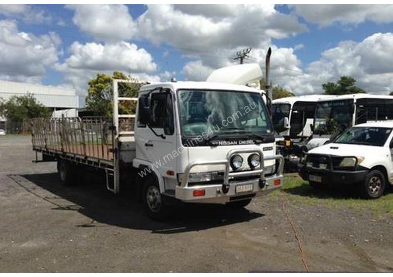 caption 2007 NISSAN DIESEL MK(A/B)240