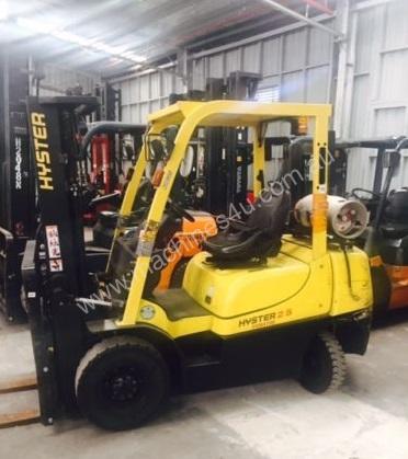 caption Used LPG Hyster 2.50TX forklift