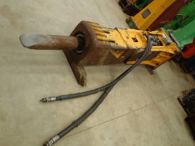 INDECO UP 7000 Rock Breaker Hydraulic Hammer - picture2' - Click to enlarge