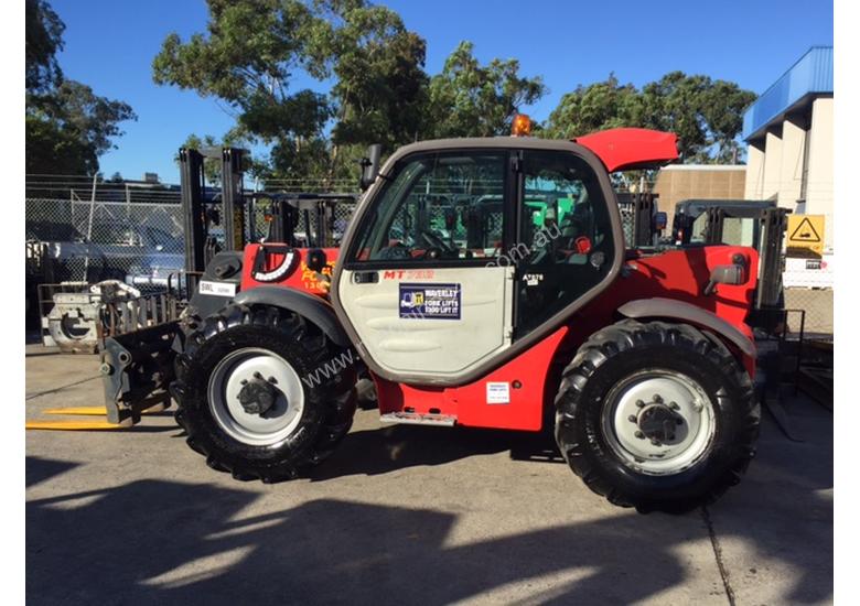 caption Manitou MT732 Telehandler